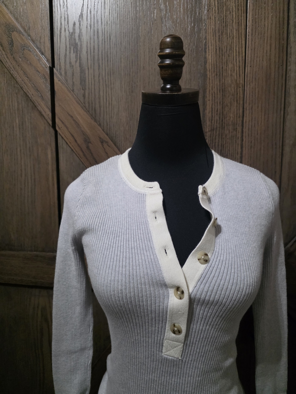 Faherty Cream Ribbed Scoop Henley Sweater - Picture 2 of 4